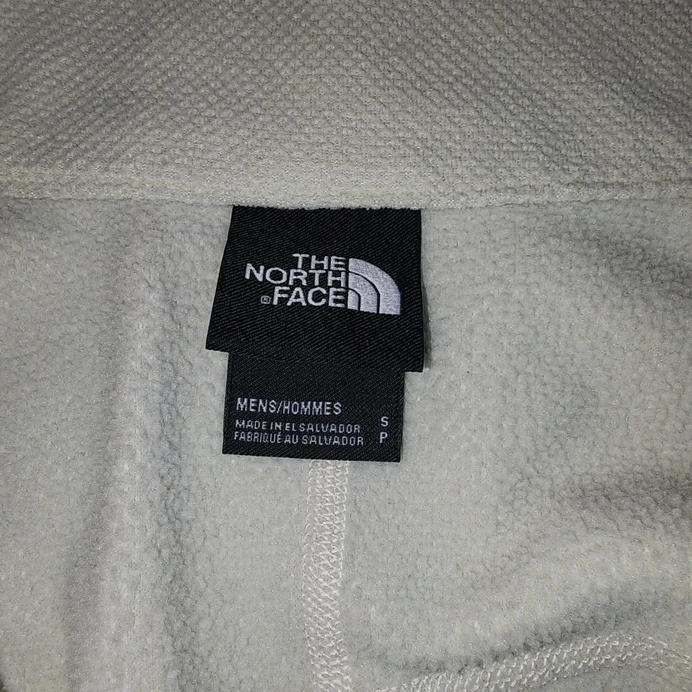 The North Face Men's Textured Cap Rock 1/4 Zip Size Small.